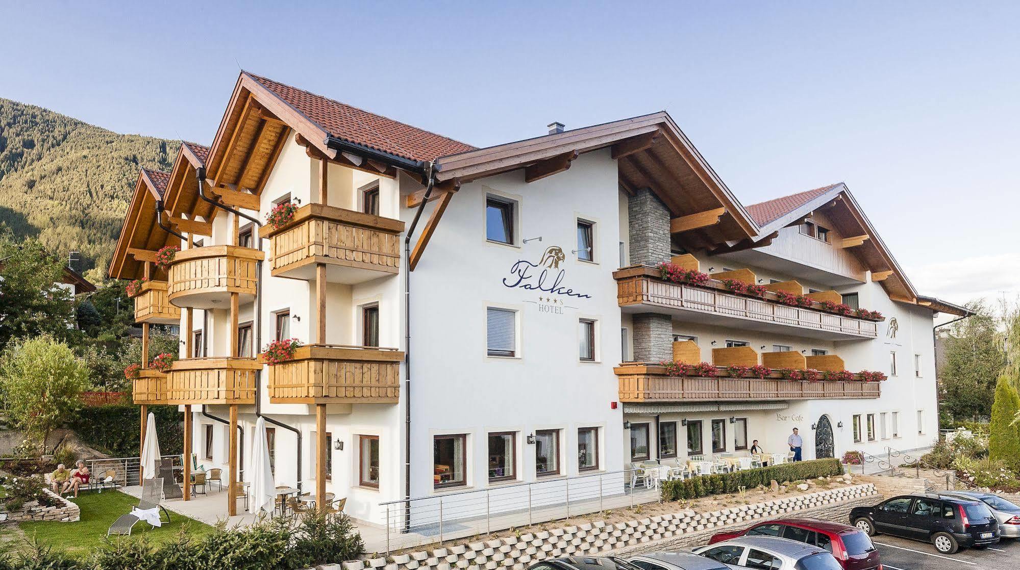 Hotel Falken Falzes Exterior foto
